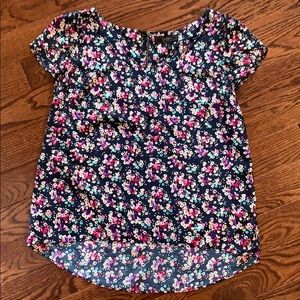 Jessica Simpson floral top